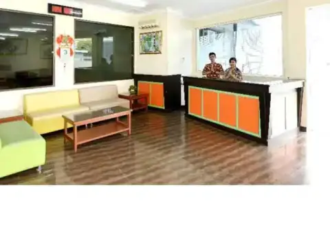 Hotel Ratu Residence - фото 2