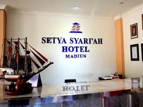 Hotel Setya Syariah - Photo 1