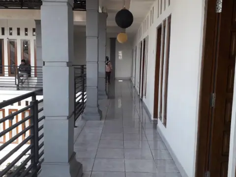 Hotel Shafira Pariaman Syariah - Photo 1
