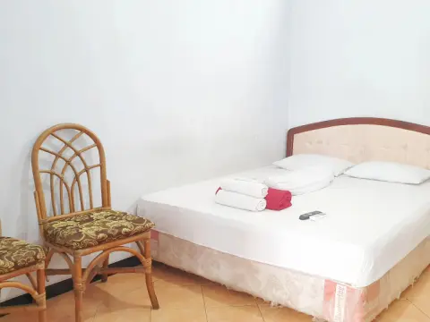 Hotel Suronegaran Purworejo RedPartner - Photo 4