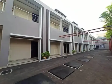 Hotel Tosan Solo Baru - Photo 1