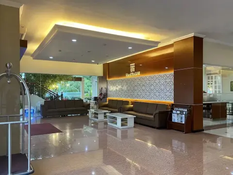 Hotel Tosan Solo Baru - Photo 2