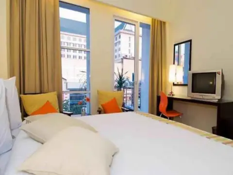iShine Hotel - Photo 4