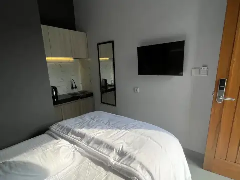 Kaira Room Guest House Syariah Mitra RedDoorz - Photo 4