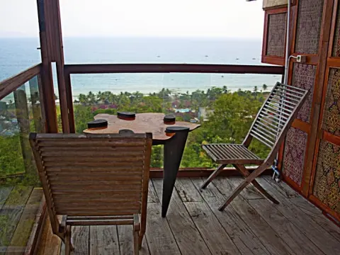 Karang Aji Beach Villa - Photo 3