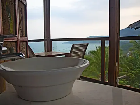 Karang Aji Beach Villa - Photo 4