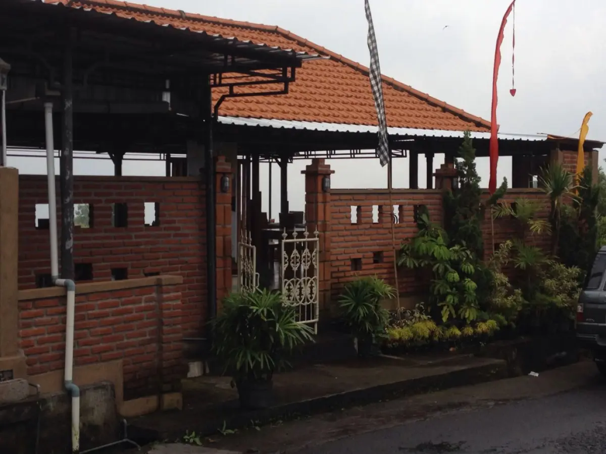 KARANG SARI Guesthouse & Restaurant
