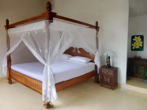 KARANG SARI Guesthouse & Restaurant - фото 3