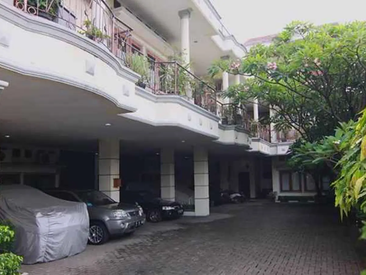 Kemang Place near Lippo Mall Kemang Mitra RedDoorz