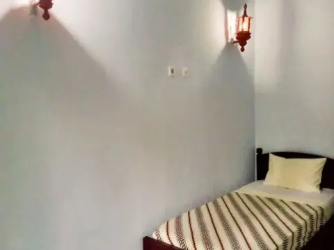 Kembang Homestay - Photo 4