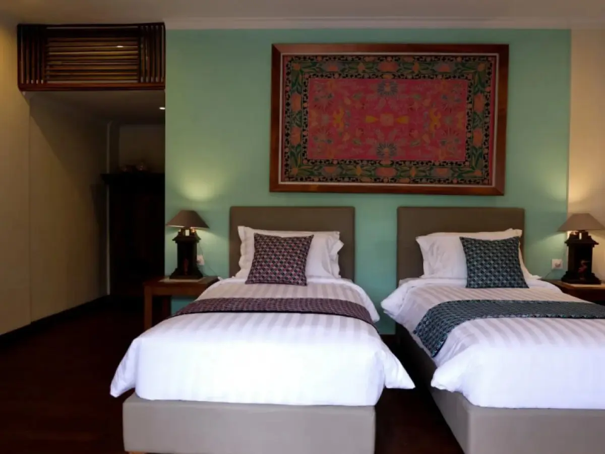 Kemboja Bed and Breakfast Cafe