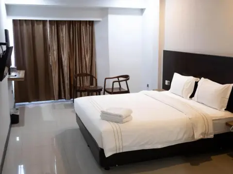 Kireinn Hotel Batam - Photo 3
