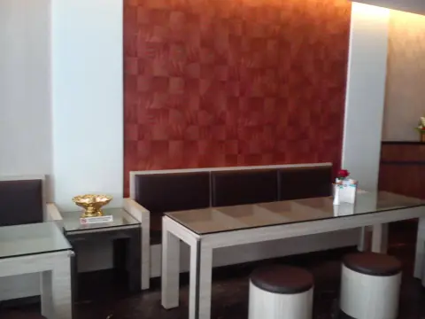 Kireinn Hotel Batam - Photo 2