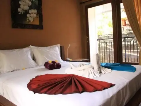 Klipes Guest House Bali - Photo 2