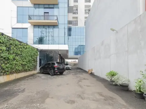 KoolKost near Gandaria City Mall (Minimum Stay 6 Nights) - Photo 1