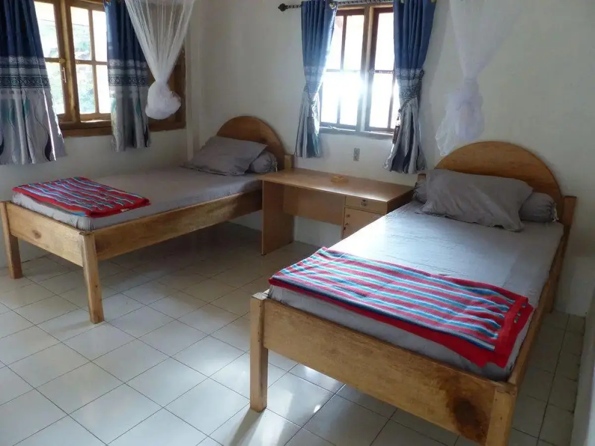 Krui Surf Camp Hotel Mutiara Alam Zandino