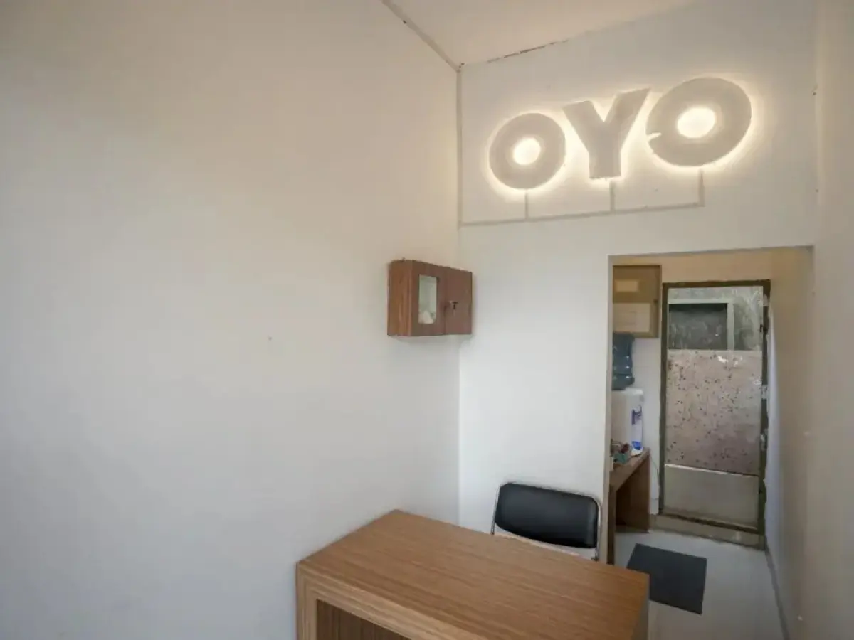 Lawang 15 Syariah by Oyo Rooms