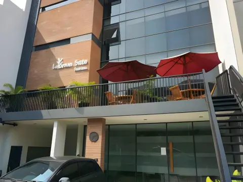 LeGreen Suite Sudirman - Photo 1