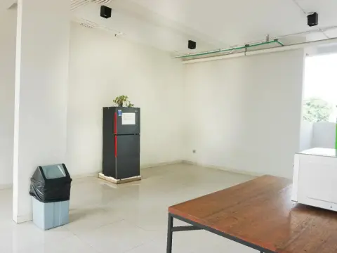 LeGreen Suite Sudirman - Photo 4