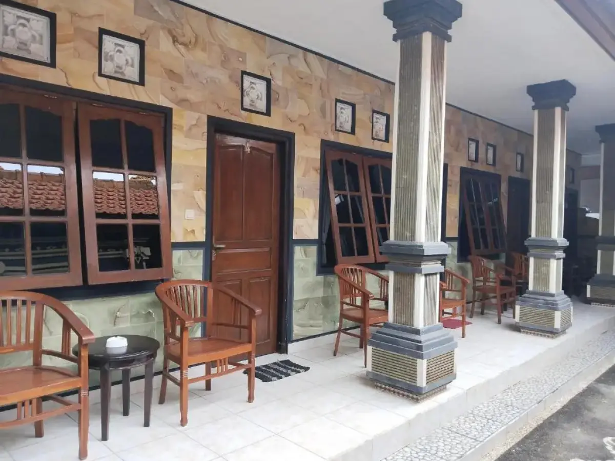 Leo home stay 2