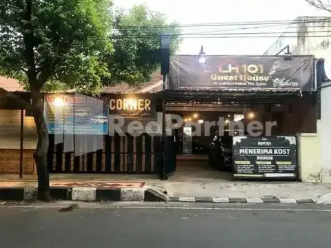 LH101 Guest House Syariah near Makam Sunan Bonang RedPartner - Photo 1