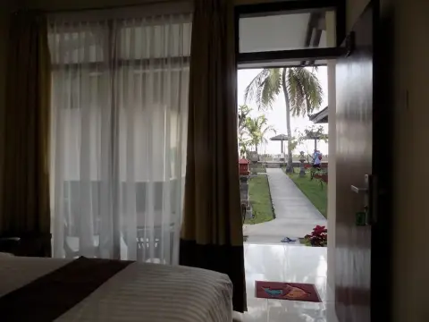 Lina Cottage Senggigi - Photo 4