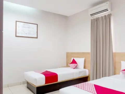 LN9 Bandung Guest House by OYO - Photo 2