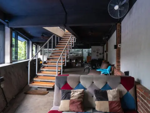 LN9 Bandung Guest House by OYO - Photo 3