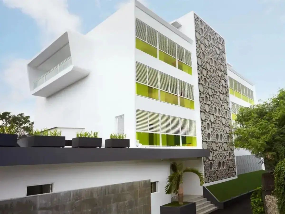 Luna2 Seminyak Bali