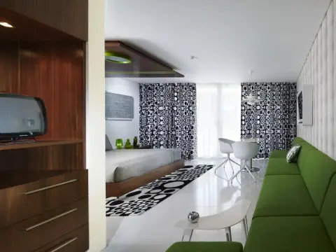 Luna2 Seminyak Bali - Photo 4