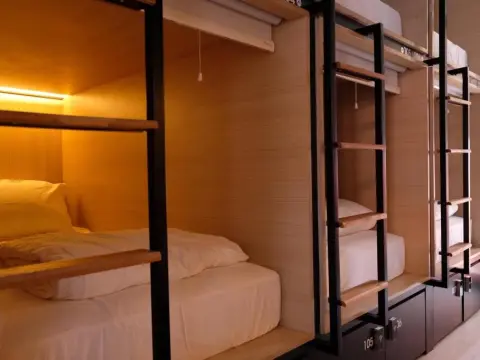 M Boutique Hostel Legian - Foto 2