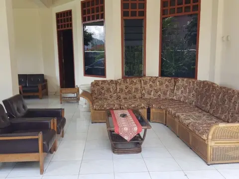 Madarana Hotel - Photo 2