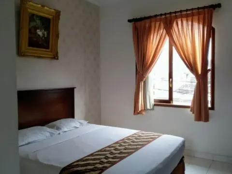 Malioboro Inn Yogyakarta - Photo 3