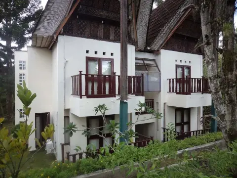 Marante Toraja Hotel - Photo 1