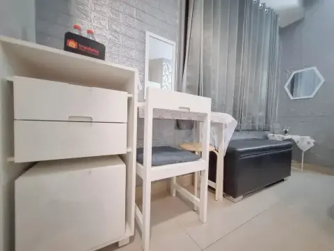 Minimalist Studio At Altuz Seturan Yogyakarta Apartment - Photo 4