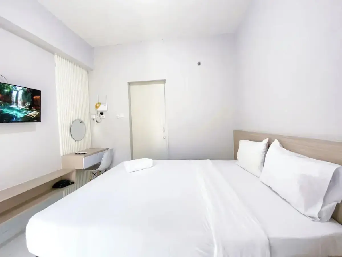 Minimalistic and Cozy Studio Amartha View Apartment