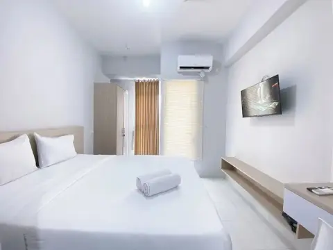 Minimalistic and Cozy Studio Amartha View Apartment - Photo 2