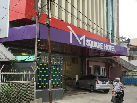 Msquare Hotel - Photo 1