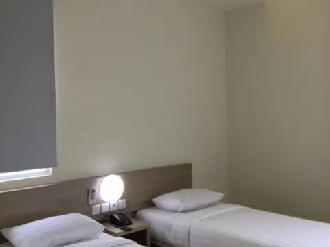 Msquare Hotel - Photo 4