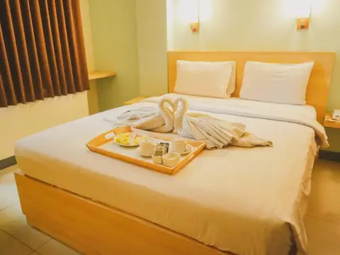 New Moonlight Hotel - Photo 4