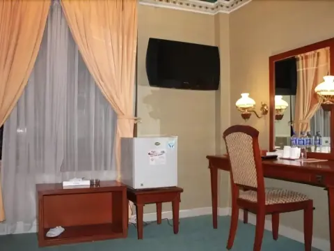 New Siliwangi Hotel & Restaurant - Photo 4