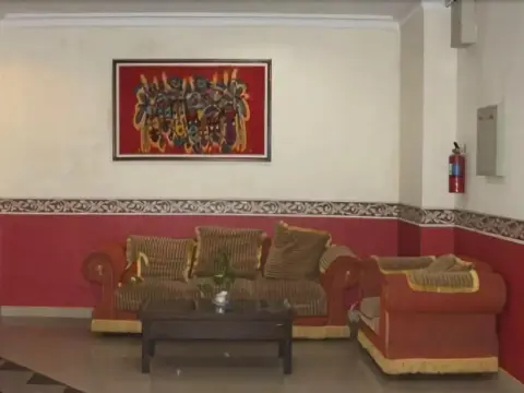 New Siliwangi Hotel & Restaurant - Photo 2