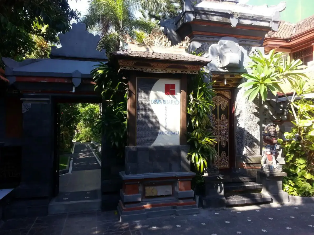 Nida Rooms Legian 194 Badung Kuta at Dewa Bharata Bungalows Legian