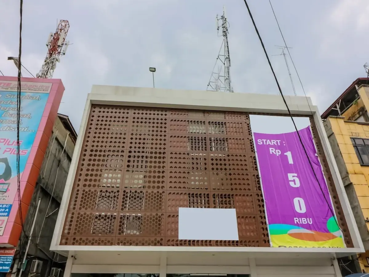 NIDA Rooms Sudirman 240 Marpoyan Damai at Sabrina 81 Hotel