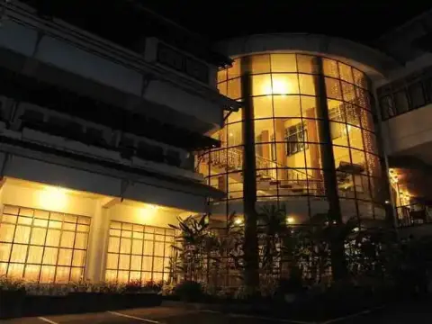 Nuwis Hotel & Convention - Photo 1