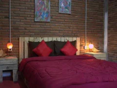 Omah Kulon Cabins and Pool - Foto 1