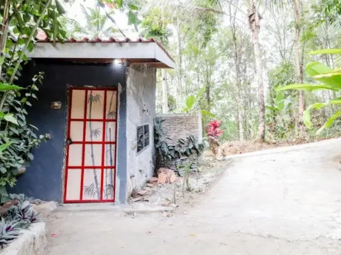 Omah Laras Homestay - Photo 3
