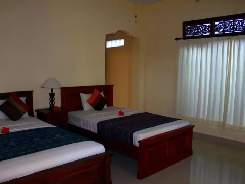 Swan Inn Hotel - Photo 4