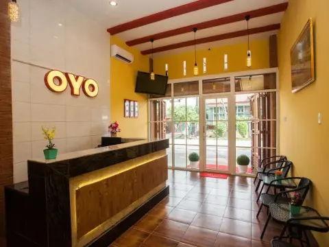 OYO 1052 Sentosa Jaya Guest House Syariah - Photo 2