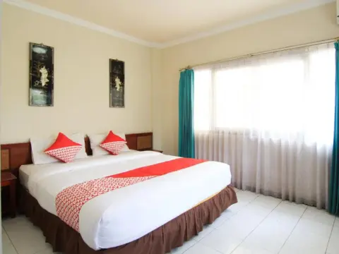OYO 109 Pucangkerep Residence - Photo 2